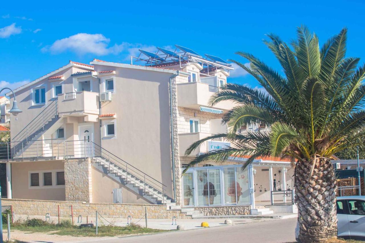 Apartments In Rogoznica 36019 Kültér fotó