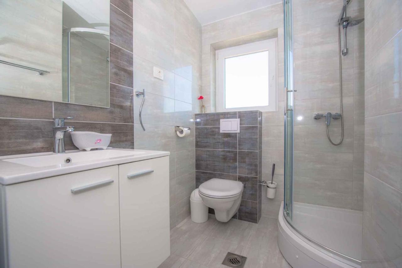 Apartments In Rogoznica 36019 Kültér fotó