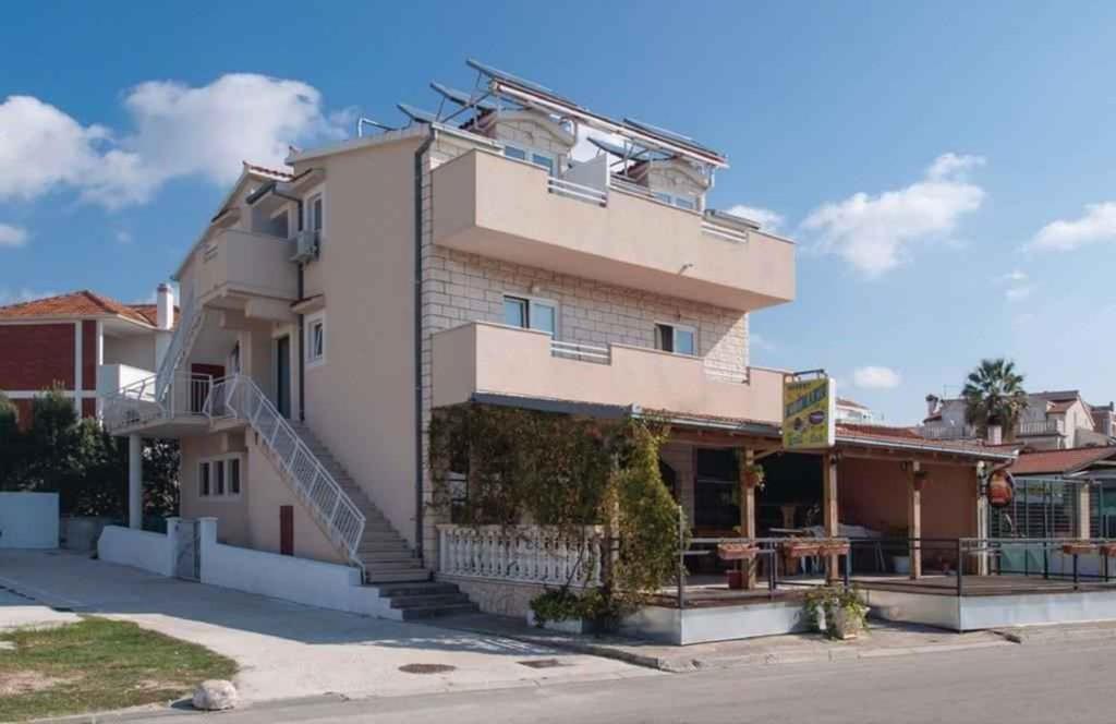 Apartments In Rogoznica 36019 Kültér fotó